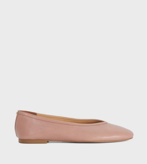 ديون لندن  pre-dune-london-launch - وردي undefined