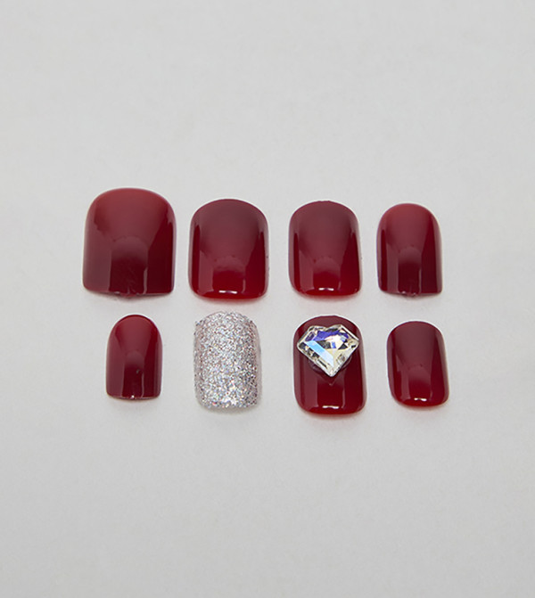 أر آند بي  إكسسوارات الأظافر - أحمر  Nail Accessories