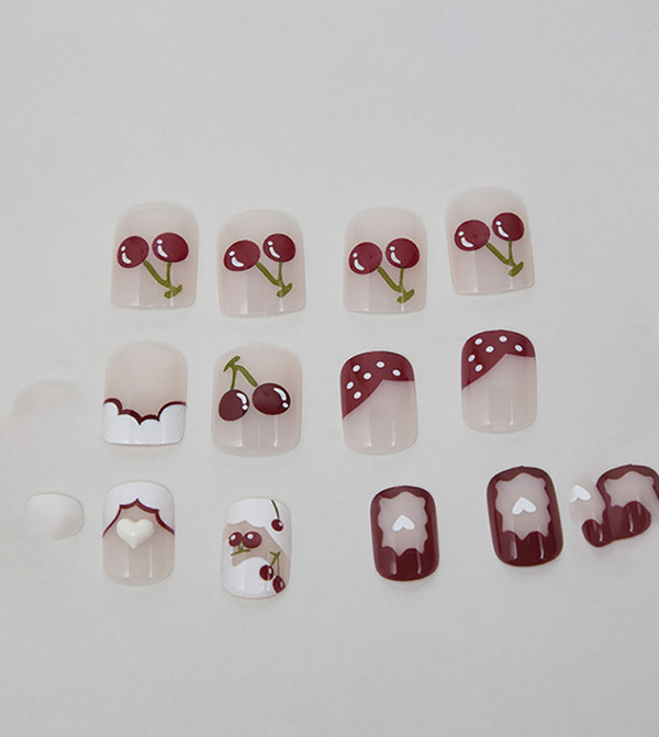 أر آند بي  إكسسوارات الأظافر - أحمر  Nail Accessories