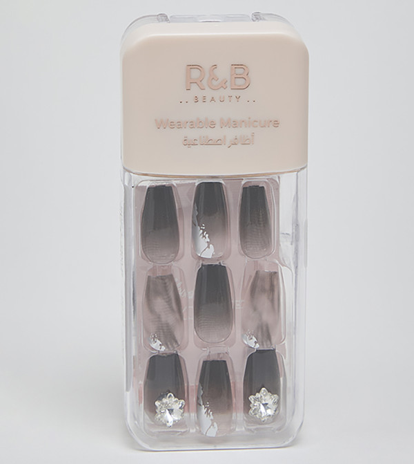 R&B  Beauty - BLACK Nail Accessories