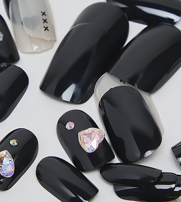 R&B  Nails - BLACK Nail Accessories