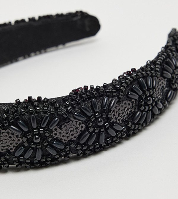 R&B  Hair Accessories - BLACK undefined