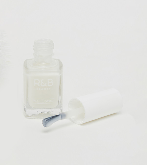 R&B  Nails - White Nail Polish