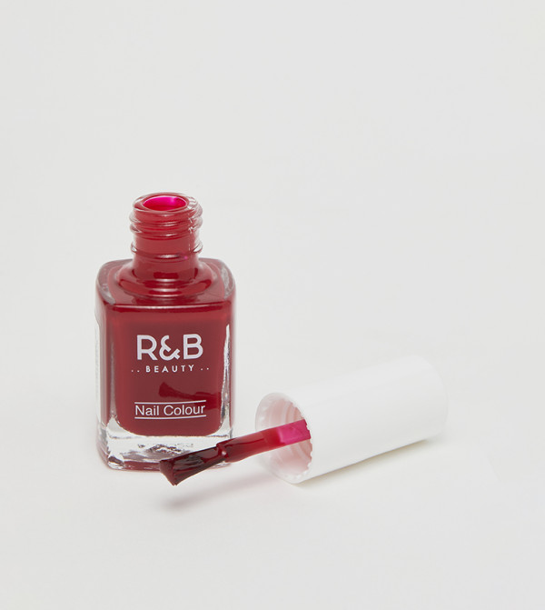 R&B  Nails - Red Nail Polish