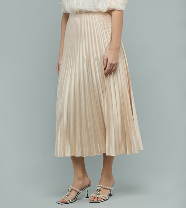 أر آند بي أر آند بي - فضي كعب