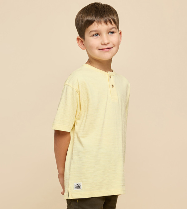 أر آند بي colorpop-k - أصفر فاتح T-shirts