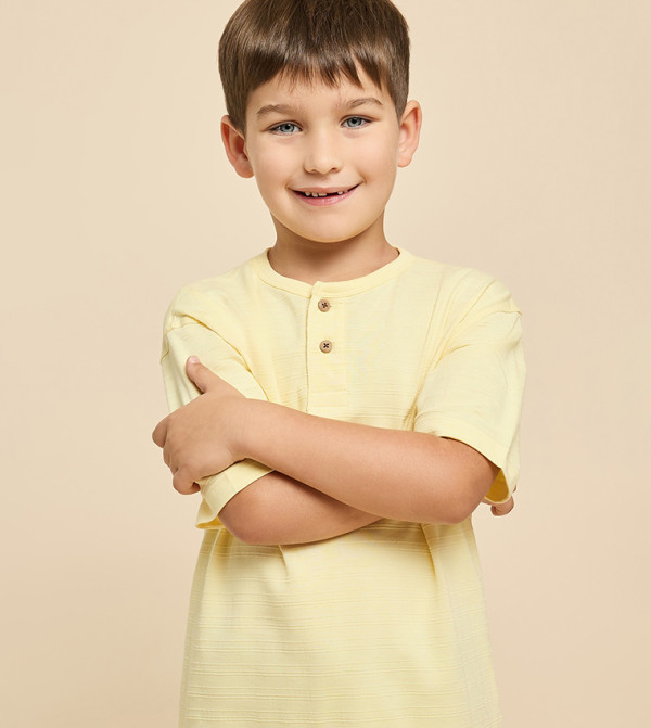 أر آند بي colorpop-k - أصفر فاتح T-shirts