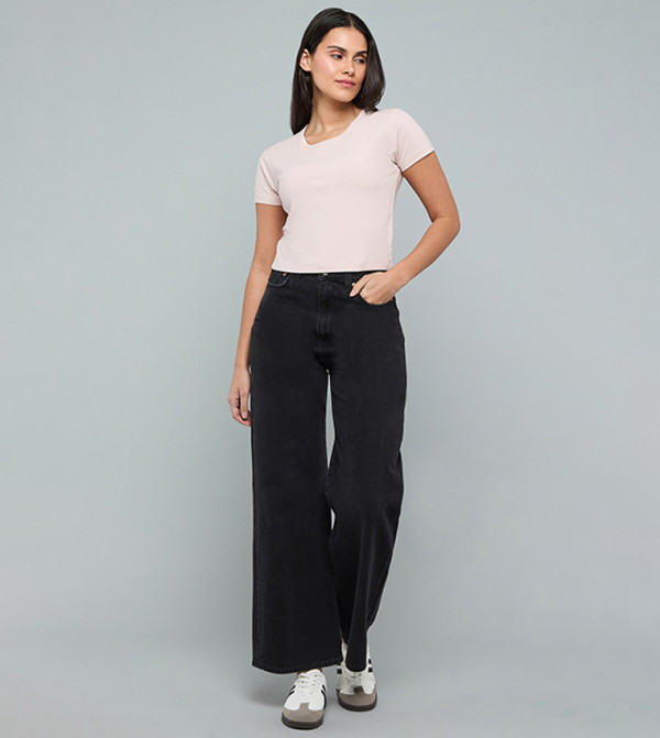 أر آند بي  توبات قصيرة - وردي Cropped Tops