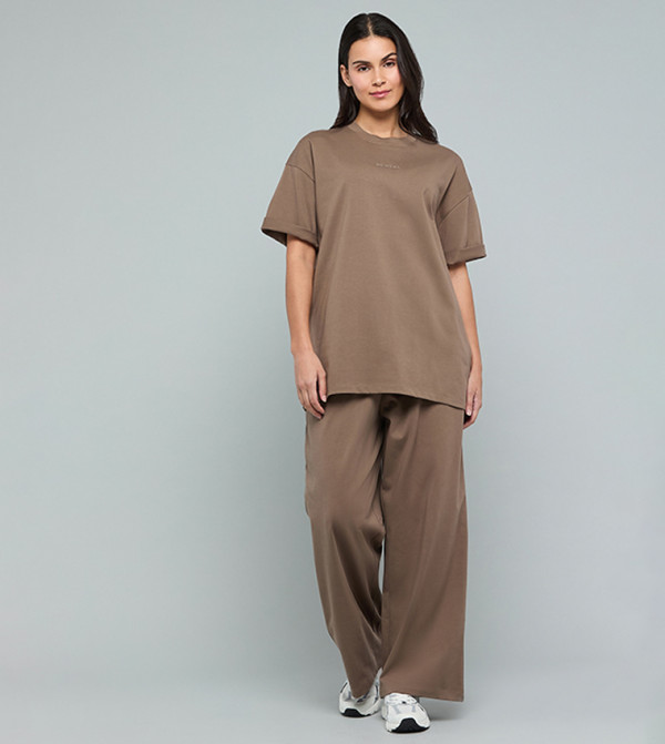 أر آند بي - بني Short Sleeve T-Shirts