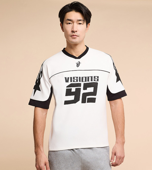 أر آند بي  تيشيرتات كاجوال - عاجي  Round Neck T-Shirts