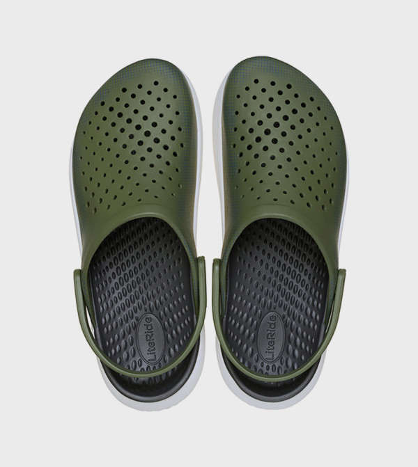 Crocs  Clogs - Green undefined