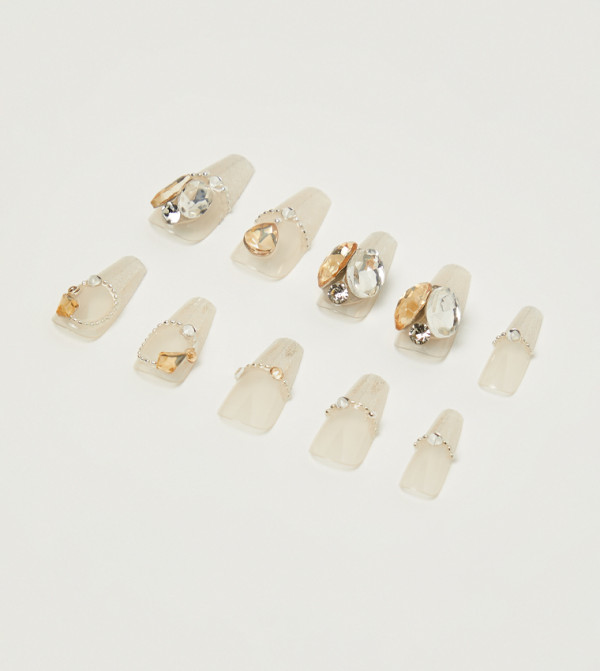 أر آند بي  إكسسوارات الأظافر - أبيض Nail Accessories