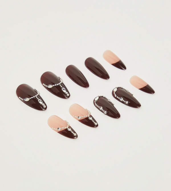 أر آند بي  الأظافر - خمري  Nail Accessories