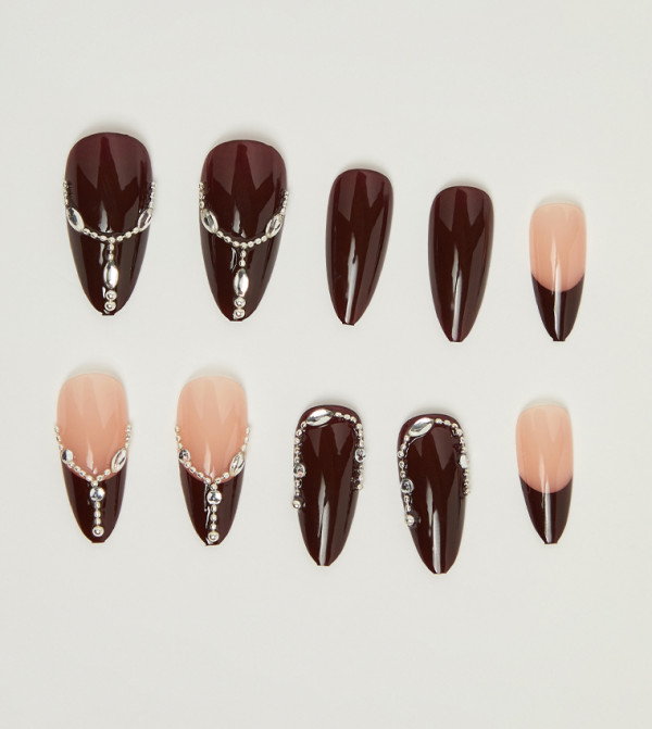 أر آند بي  الأظافر - خمري  Nail Accessories