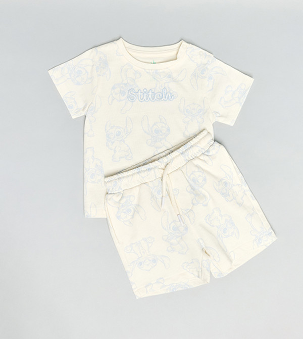 R&B  T-shirts & Bottoms - Ivory Ankle Length Socks
