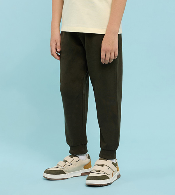 R&B daily-essentials - Olive Joggers