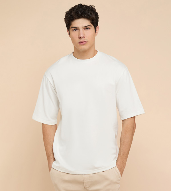 أر آند بي  daily-essentials - عاجي  Round Neck T-Shirts