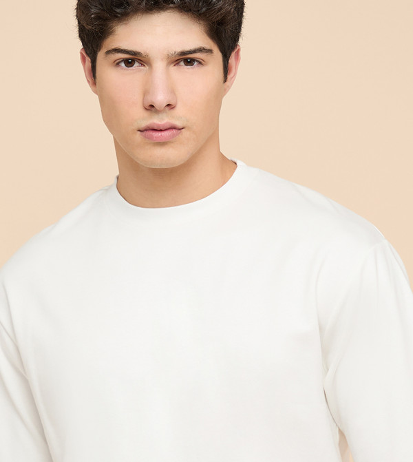 أر آند بي  daily-essentials - عاجي  Round Neck T-Shirts