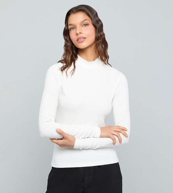 أر آند بي توبات كاجوال - عاجي Casual Tops