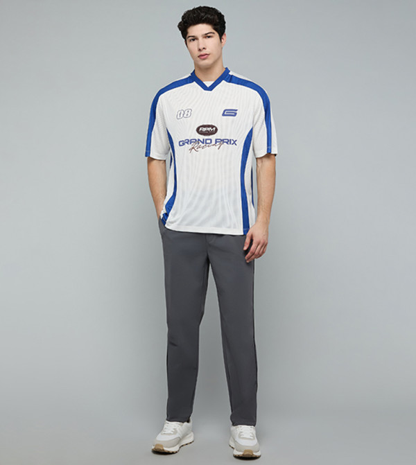 R&B V-Neck T-Shirts - Ivory undefined