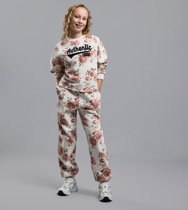 أر آند بي  أطقم الملابس - أبيض "مجموعات الملابس "