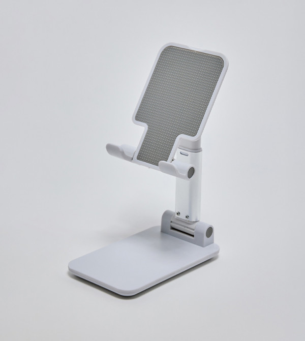 R&B  Tech Accessories - White undefined