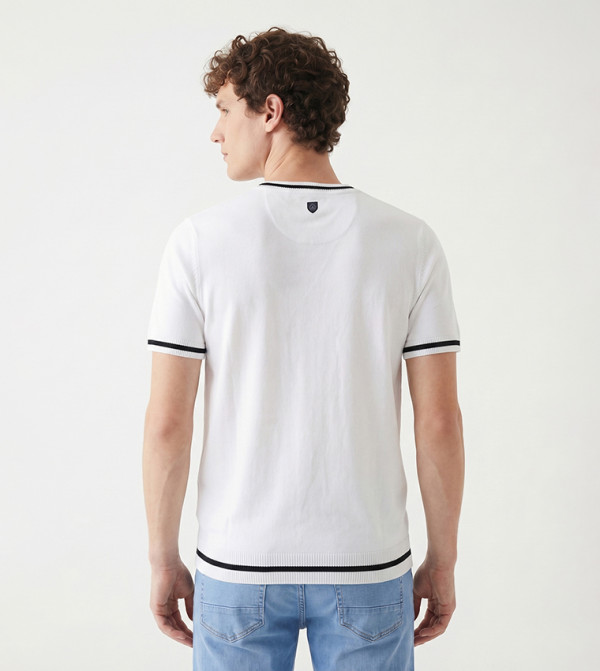 Beverly Hills Polo Club  Sweaters & Cardigans - White Round Neck Sweaters
