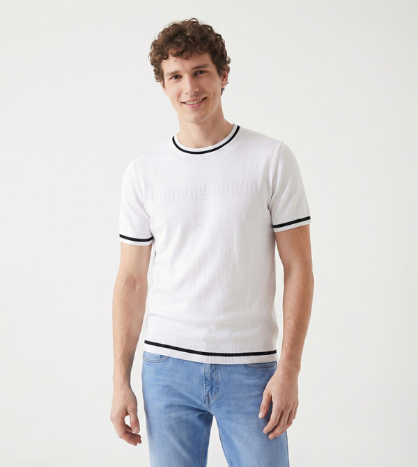 Beverly Hills Polo Club  Sweaters & Cardigans - White Round Neck Sweaters