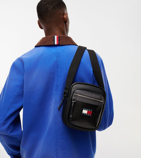 Tommy Jeans TOMMY JEANS - BLACK Cross Body & Sling Bags