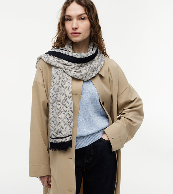 Tommy Hilfiger  Scarves - Navy Woven Scarves