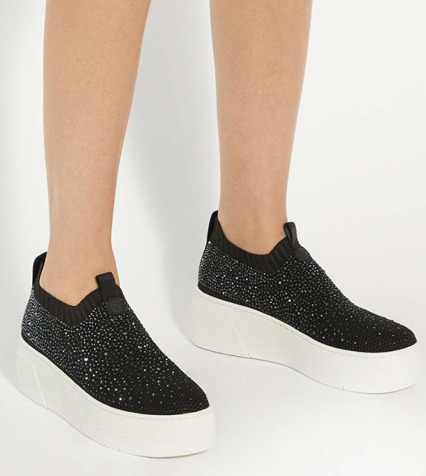 ديون لندن  Slip-Ons - أسود سهل الارتداء