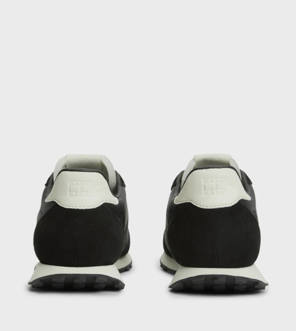Tommy Hilfiger Sneakers - BLACK Low Top