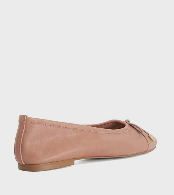 ديون لندن  pre-dune-london-launch - وردي undefined