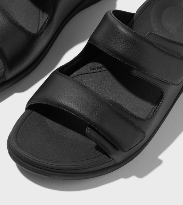 FitFlop  Shoes - BLACK Casual Sandals