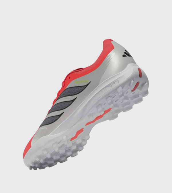 اديداس  أحذية - أحمر  Football Shoes
