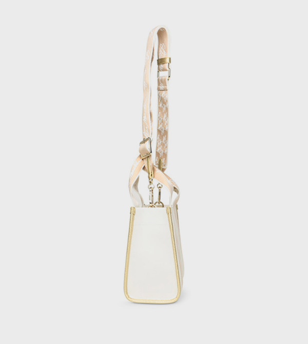 Steve Madden Steve Madden - White Tote Bags