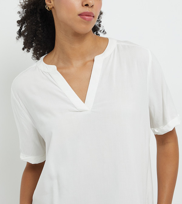 بورن اوربن  - أبيض Casual Tops
