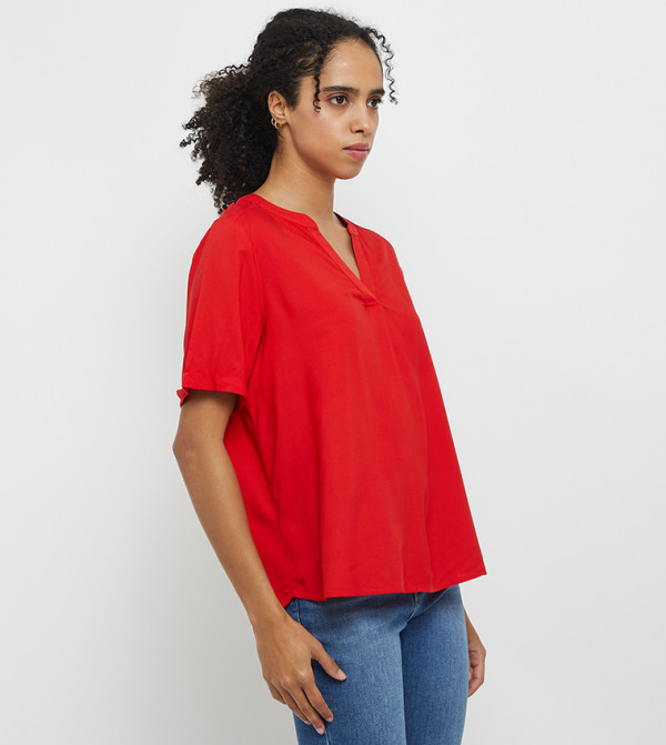 بورن اوربن  - أحمر Casual Tops