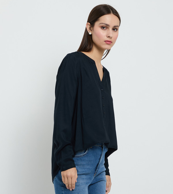 كولن كولن - أسود Casual Tops