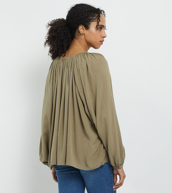 كولن كولن - زيتي  Casual Tops
