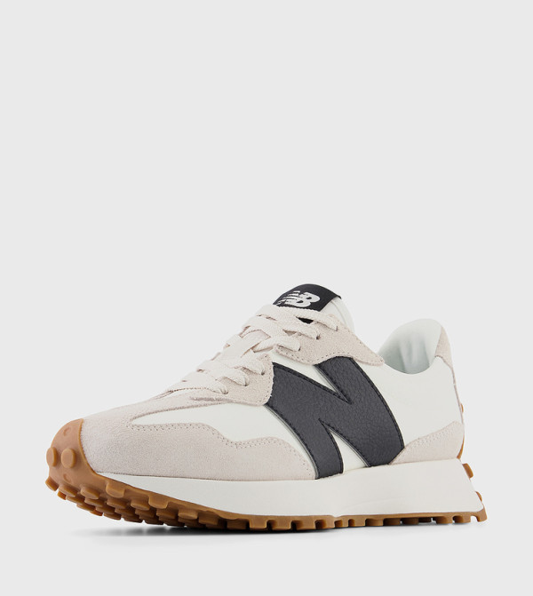 New Balance New Balance - Beige Low Top