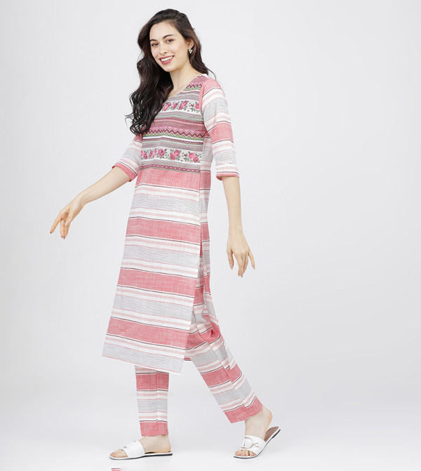 فيشوده  ملابس هندية - متعدد Kurtas & Sets