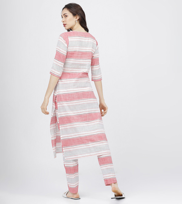 فيشوده  ملابس هندية - متعدد Kurtas & Sets