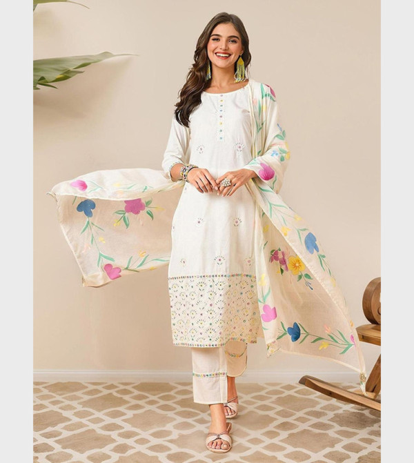 Ishin Ishin - Off White Kurtas & Sets