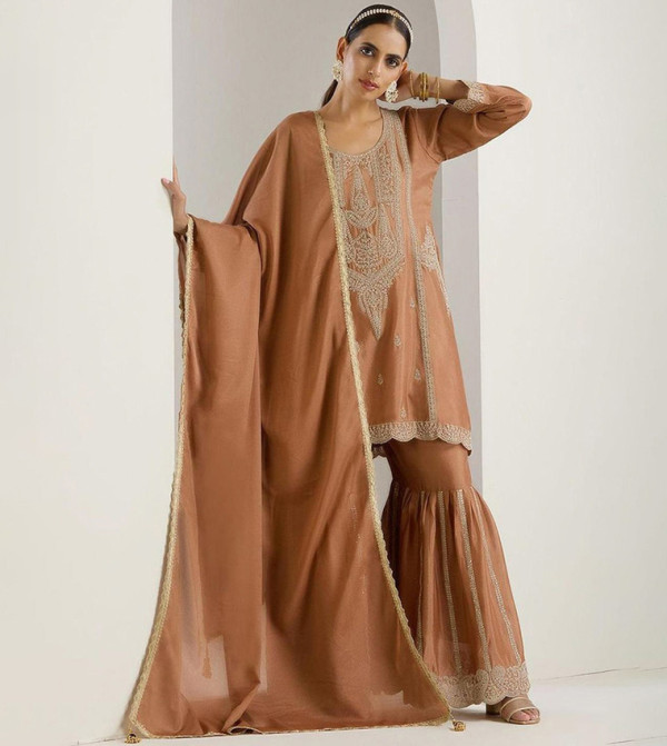 Ishin Ishin - Beige Kurtas & Sets