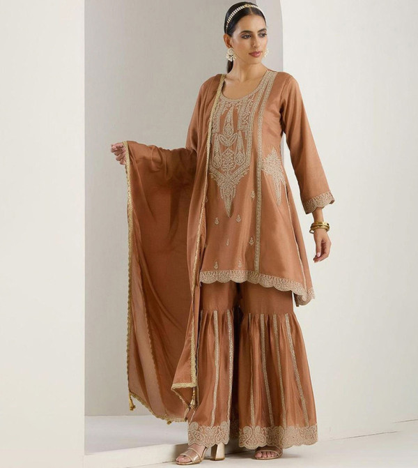 Ishin Ishin - Beige Kurtas & Sets