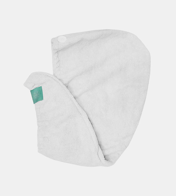 Daily Concepts Daily Concepts - White Bathrobe & Towels