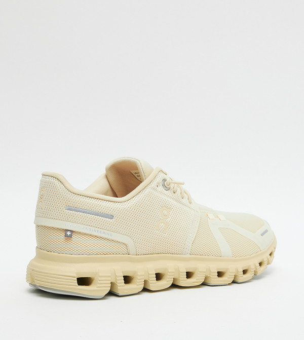 ON On - Beige Running Shoes
