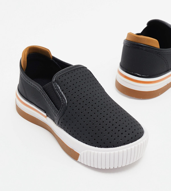 MOLEKINHO MOLEKINHO - Black Casual Slip-On's
