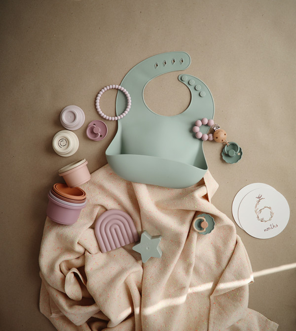 R&B Kids Feeding - Blue Teethers & Pacifiers